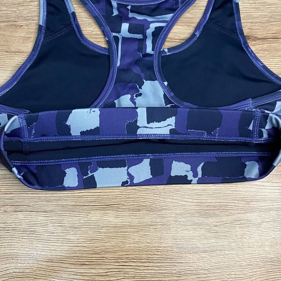 Nike Dri-Fit Sports Bra Size: M - Picture 5 of 5